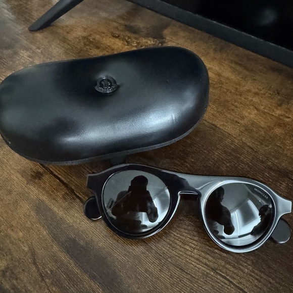 Moncler Glossy Black Sunglasses with Case - Picture 1 of 4